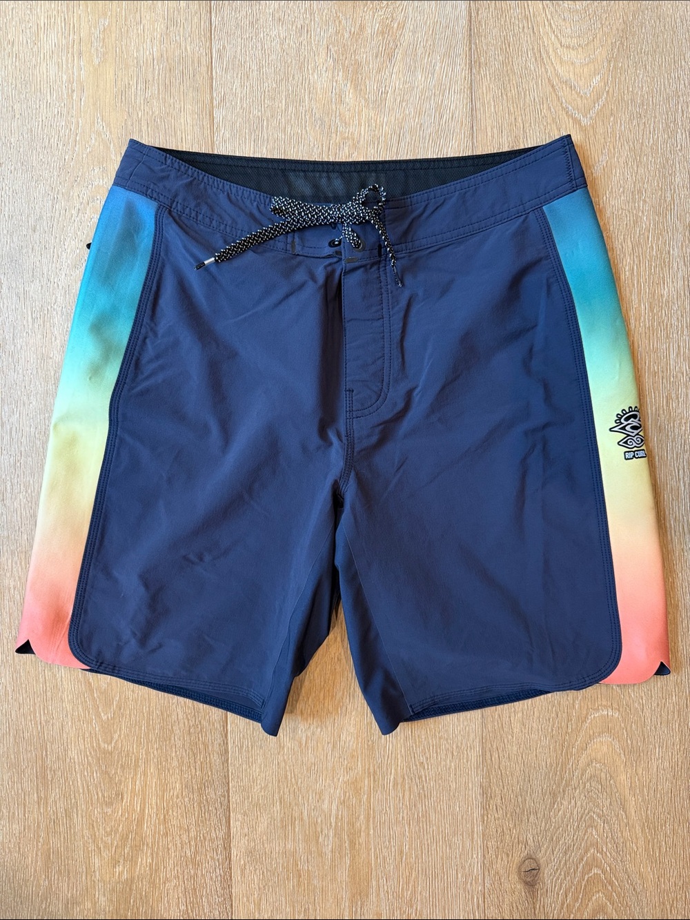Rip Curl Mirage board shorts size 32